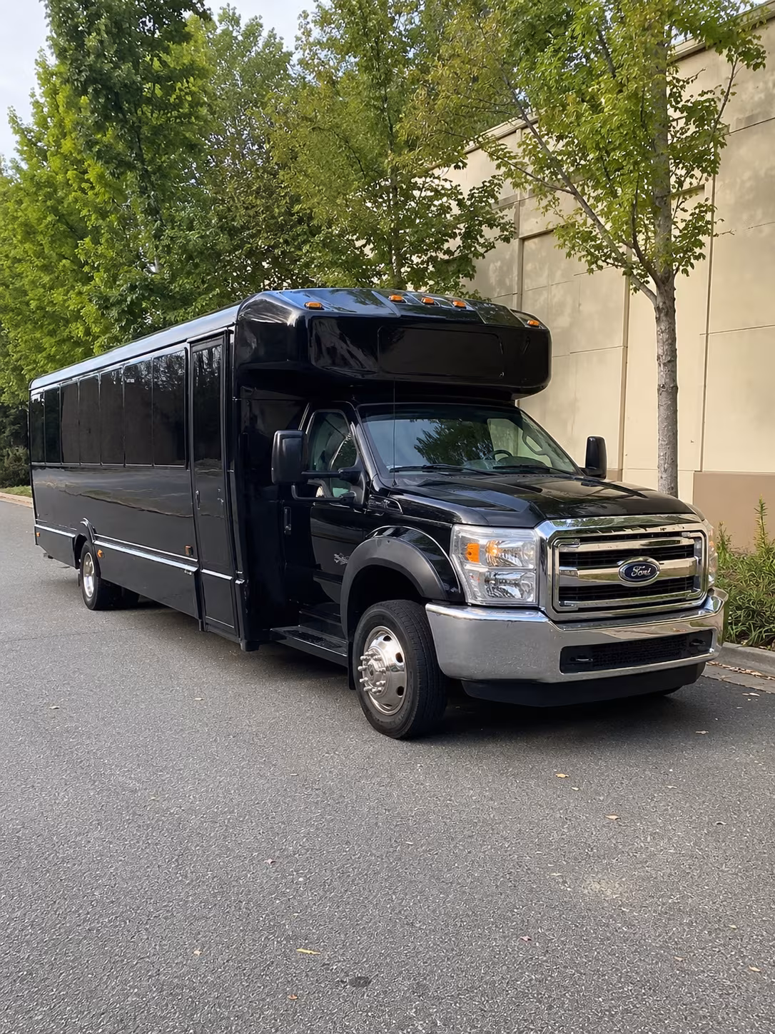 bachelor and bachelorette bus rentals for venice and englewood beach getaways