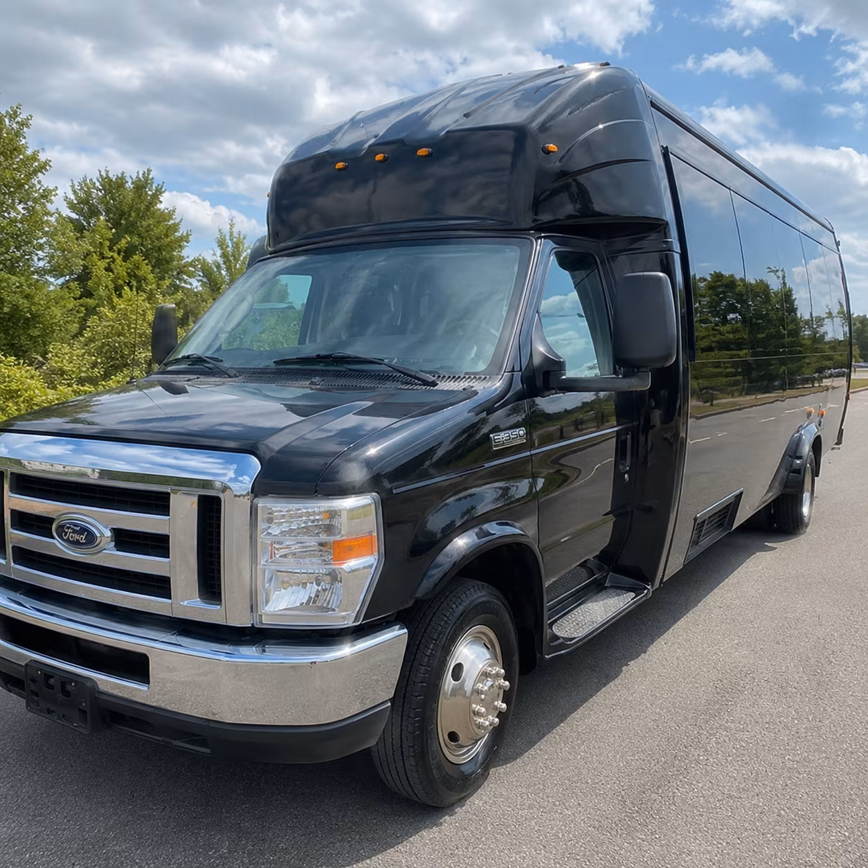 corporate and employee airport shuttle service for north port businesses