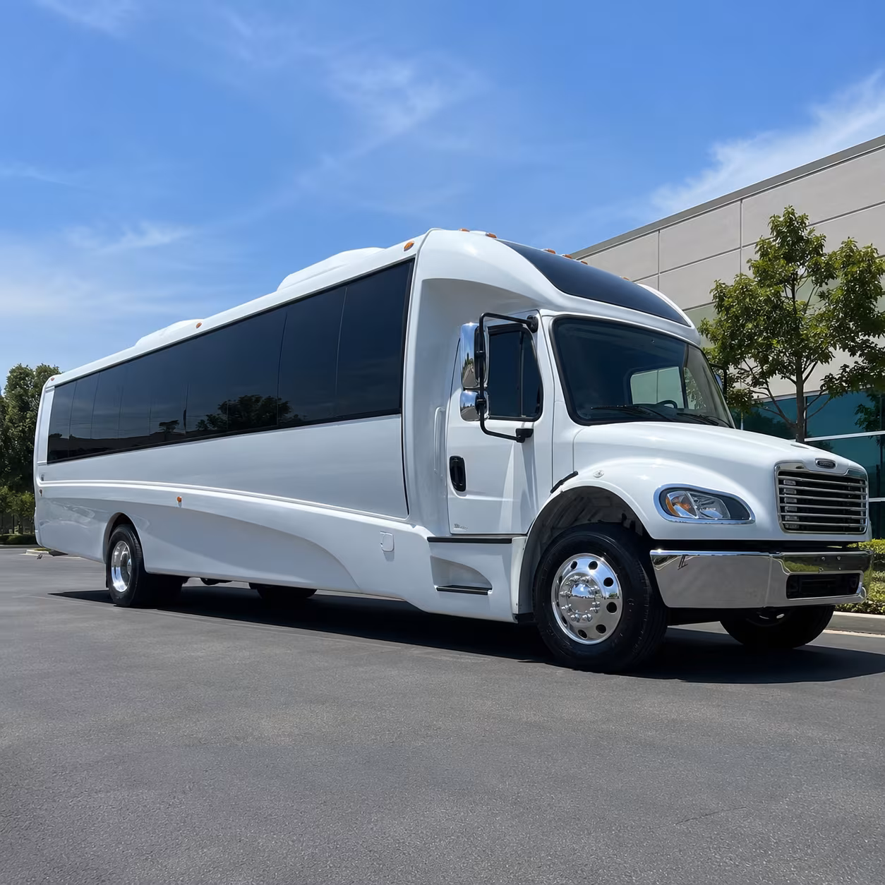 north port 18 passenger minibus