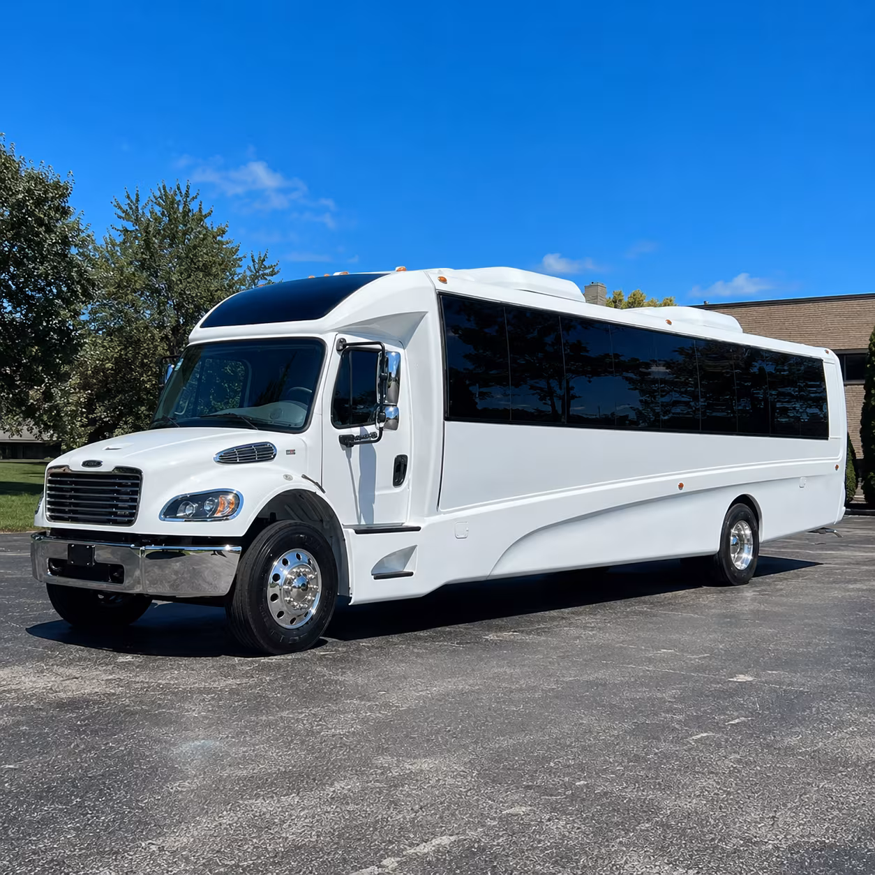 north port 25 passenger minibus