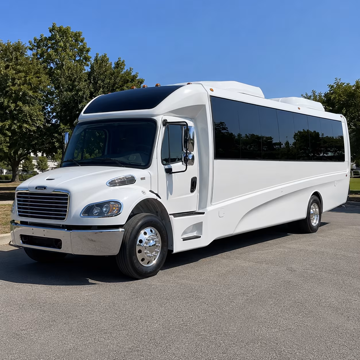 north port 28 passenger minibus